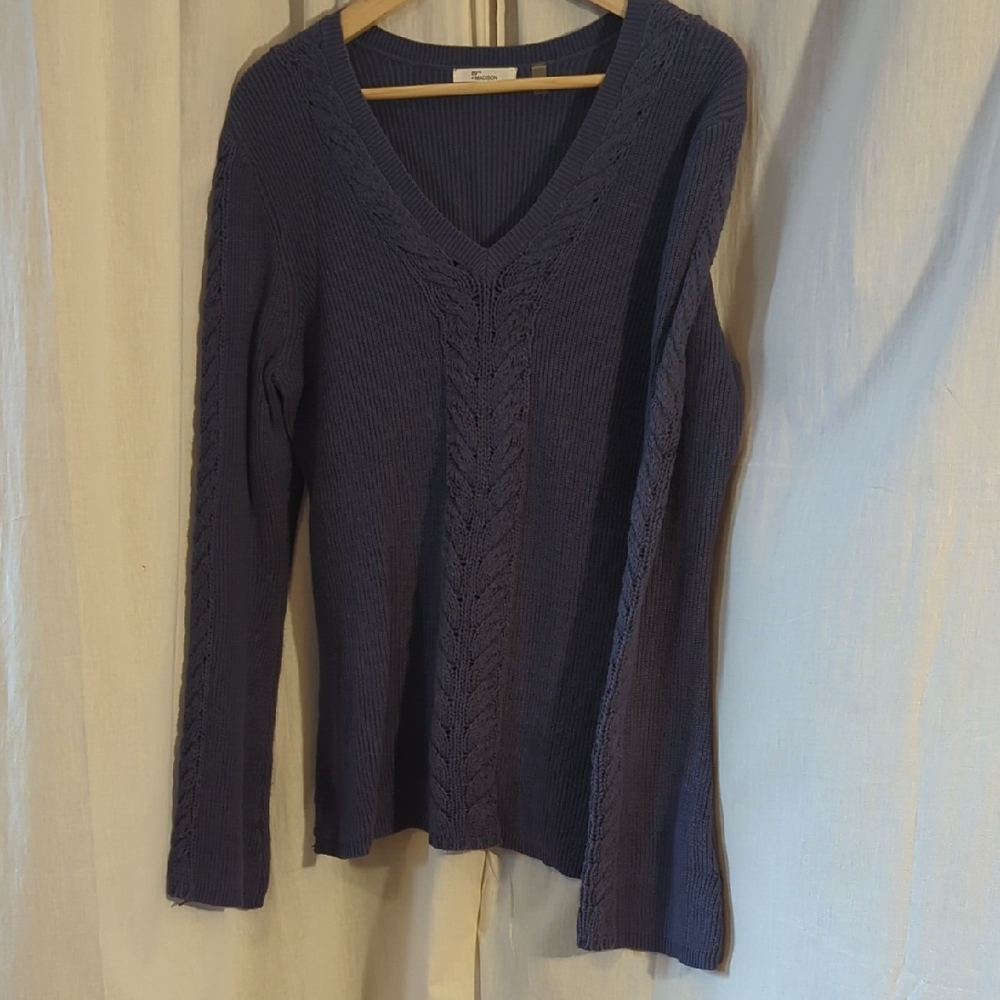 89th & Madison Blue V-Neck Sweater Lightweight Knit